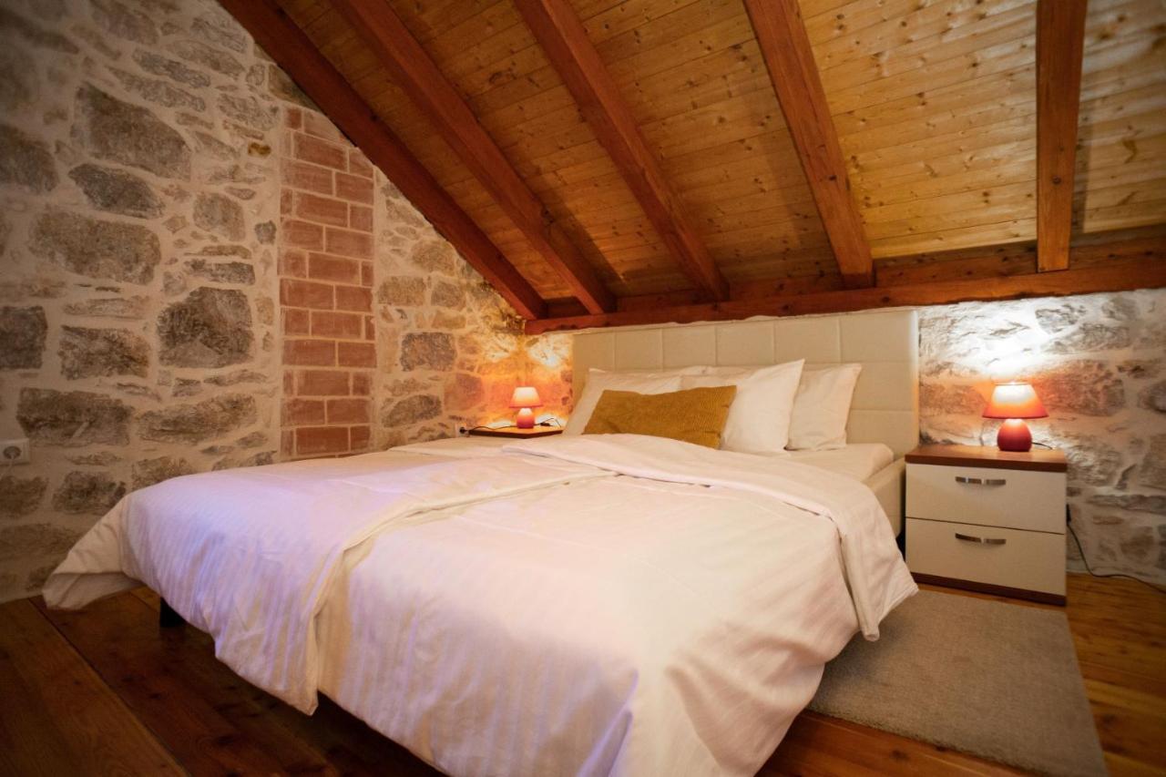 트로기르 Stone House Marino 빌라 외부 사진